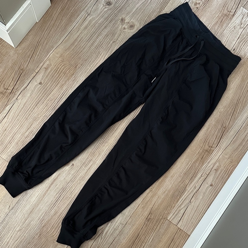 Lululemon dance studio jogger Black size 2